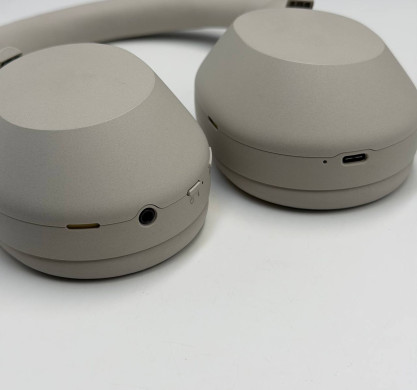 Sony WH-1000XM5